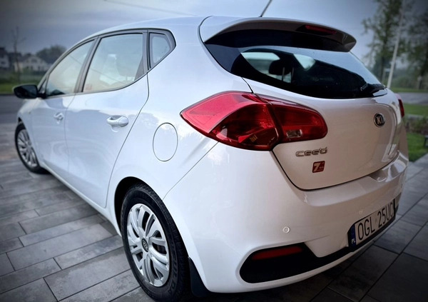 Kia Ceed cena 24900 przebieg: 248000, rok produkcji 2012 z Racibórz małe 379